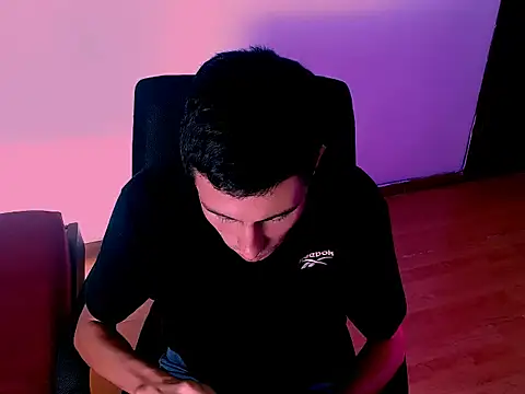 Snapshot of noah_jack01 chatting on November 3, 2025, 8:54 pm noah jack01 online show from November 3, 2025, 8:54 pm