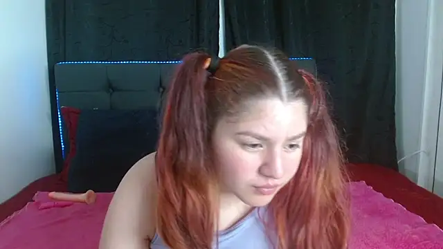 Snapshot of Alexaa_xx chatting on November 16, 2025, 1:22 am Alexaa xx online show from November 16, 2025, 1:22 am