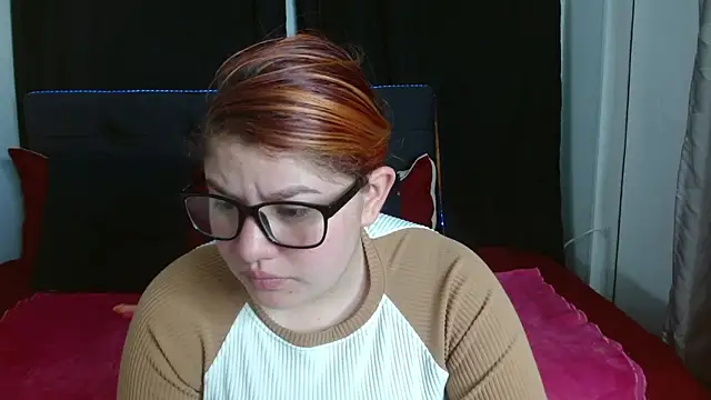 Snapshot of Alexaa_xx chatting on November 17, 2025, 1:22 am Alexaa xx online show from November 17, 2025, 1:22 am