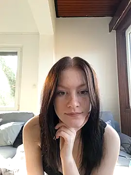 Snapshot of SweetAlice19 chatting on November 10, 2025, 10:58 am SweetAlice19 online show from November 10, 2025, 10:58 am