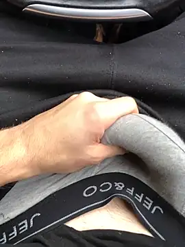 BigCurtis D online show from November 5, 2025, 1:11 pm