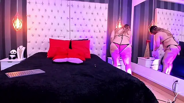 BrendaMarxhal online show from November 16, 2025, 3:23 am