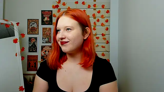 Snapshot of FoxPlayXX chatting on November 5, 2025, 8:20 pm FoxPlayXX online show from November 5, 2025, 8:20 pm