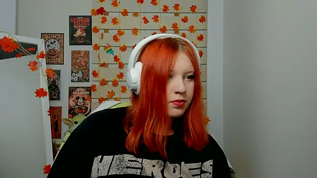 Snapshot of FoxPlayXX chatting on November 13, 2025, 8:08 pm FoxPlayXX online show from November 13, 2025, 8:08 pm