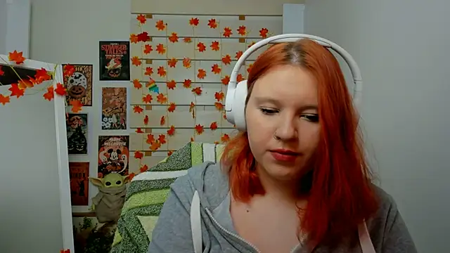 Snapshot of FoxPlayXX chatting on November 26, 2025, 10:22 pm FoxPlayXX online show from November 26, 2025, 10:22 pm