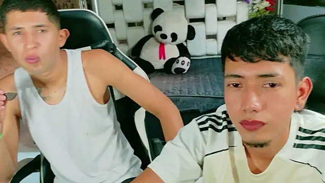 darwinandbrayann online show from November 7, 2025, 9:04 pm