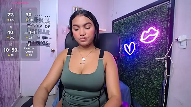 valeria martinez19 online show from November 20, 2025, 4:12 am