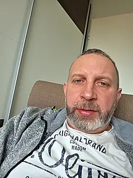 ghost430000 online show from November 2, 2025, 9:55 am