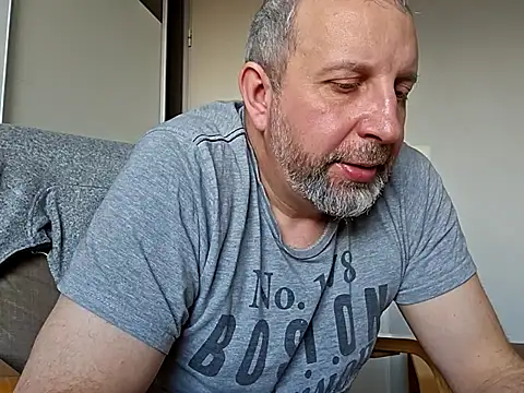 ghost430000 online show from November 30, 2025, 11:14 am