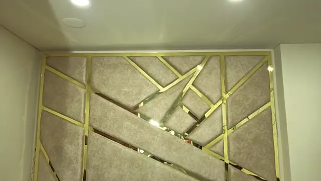 Frrreyaa online show from November 17, 2025, 3:01 am