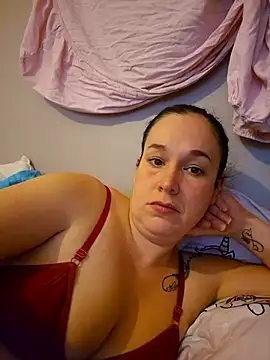 Girlysensuelle online show from November 30, 2025, 9:13 am