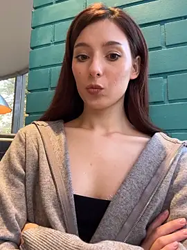 Snapshot of LilluKatten chatting on November 7, 2025, 1:11 pm LilluKatten online show from November 7, 2025, 1:11 pm