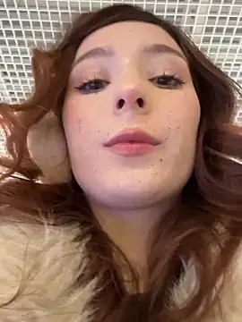 Snapshot of LilluKatten chatting on December 19, 2025, 12:23 pm LilluKatten online show from December 19, 2025, 12:23 pm