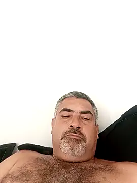 Ricardotarado online show from December 4, 2025, 12:03 pm