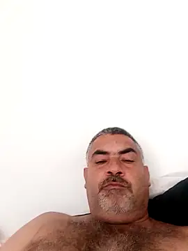 Ricardotarado online show from December 15, 2025, 12:20 pm