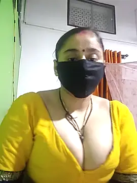 Snapshot of Hot_dolls chatting on October 30, 2025, 6:52 pm Hot dolls online show from October 30, 2025, 6:52 pm