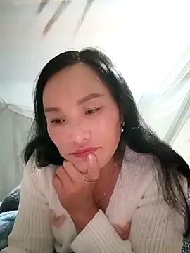 Snapshot of min_nyny chatting on November 17, 2025, 12:55 pm min nyny online show from November 17, 2025, 12:55 pm