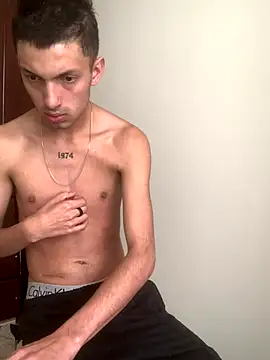 Snapshot of dylan_drakee chatting on October 30, 2025, 5:35 pm dylan drakee online show from October 30, 2025, 5:35 pm