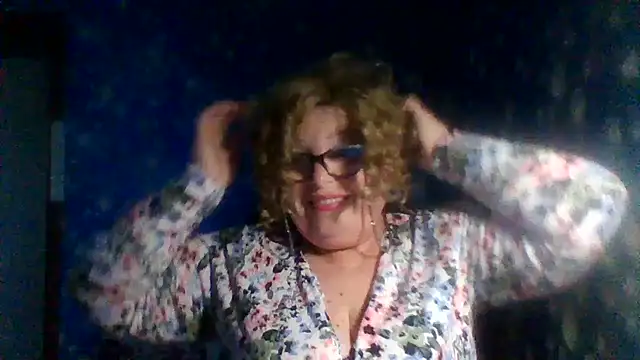 Milaniya606 online show from November 18, 2025, 6:34 pm