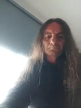 Snapshot of Scottyoutdoors chatting on November 20, 2025, 12:44 am Scottyoutdoors online show from November 20, 2025, 12:44 am