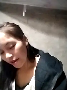 Snapshot of Alice-567 chatting on November 21, 2025, 2:05 pm Alice-567 online show from November 21, 2025, 2:05 pm