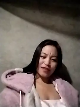 Snapshot of Alice-567 chatting on December 5, 2025, 8:38 pm Alice-567 online show from December 5, 2025, 8:38 pm