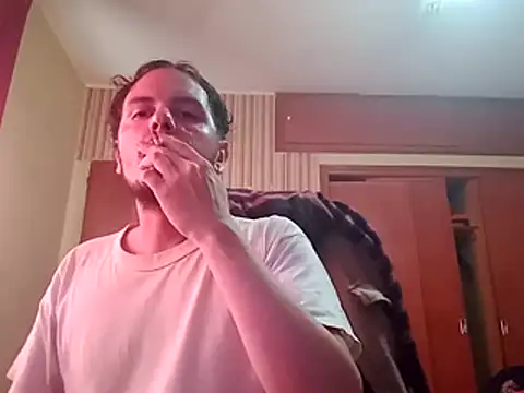 sangrila2468 online show from November 1, 2025, 8:22 pm