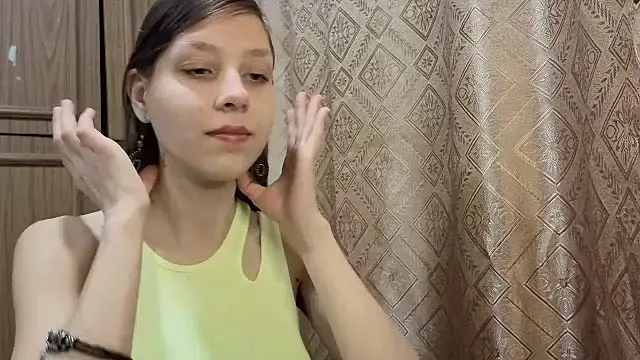 LahomaSassano online show from November 27, 2025, 11:07 pm