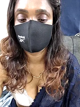 Queen-dhivya online show from December 18, 2025, 12:27 am