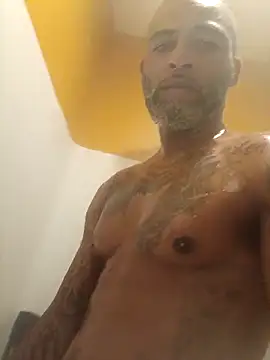 TGLZaddy online show from December 4, 2025, 1:15 am