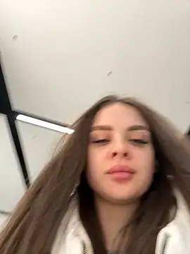 Snapshot of KristiRich chatting on November 3, 2025, 8:26 am KristiRich online show from November 3, 2025, 8:26 am