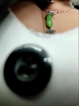 Snapshot of cataleyamyst chatting on December 19, 2025, 12:39 am cataleyamyst online show from December 19, 2025, 12:39 am