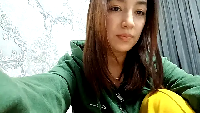 Snapshot of Sofiagreetings chatting on November 5, 2025, 1:33 pm Sofiagreetings online show from November 5, 2025, 1:33 pm