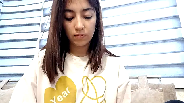 Snapshot of Sofiagreetings chatting on November 17, 2025, 5:35 am Sofiagreetings online show from November 17, 2025, 5:35 am