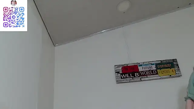 Victoria Founta1n online show from November 1, 2025, 10:01 pm