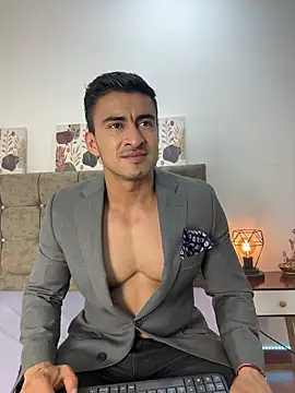 Chris Clarck online show from December 1, 2025, 8:14 pm