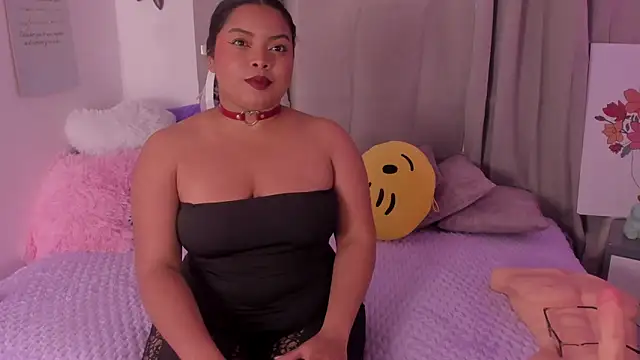 alanaa gomezz online show from November 29, 2025, 4:43 pm