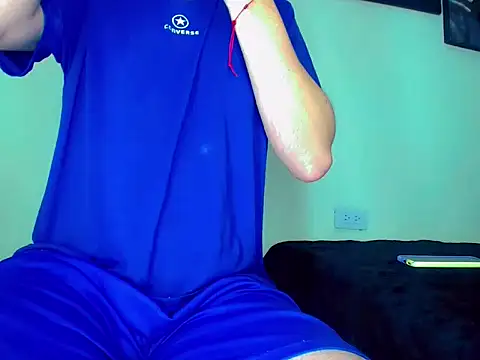 Snapshot of Sebastian_Loaiza chatting on November 14, 2025, 4:17 pm Sebastian Loaiza online show from November 14, 2025, 4:17 pm