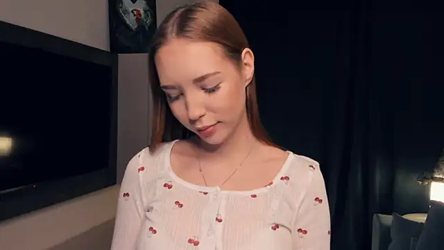 MerlePalaia online show from November 14, 2025, 9:02 pm