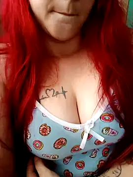 ruiviinhaah online show from December 2, 2025, 7:53 pm