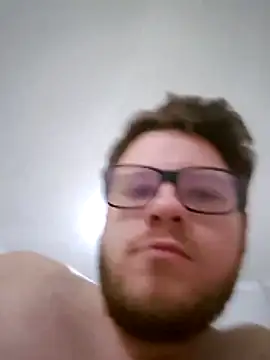 Snapshot of Purple_Mario chatting on November 7, 2025, 10:32 pm Purple Mario online show from November 7, 2025, 10:32 pm