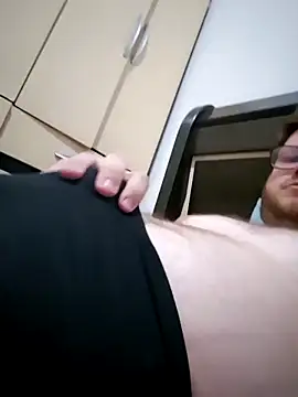 Snapshot of Purple_Mario chatting on November 16, 2025, 5:07 pm Purple Mario online show from November 16, 2025, 5:07 pm