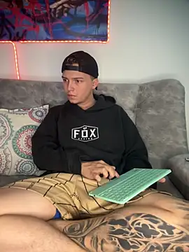 Snapshot of Nick_orion chatting on November 24, 2025, 12:27 pm Nick orion online show from November 24, 2025, 12:27 pm