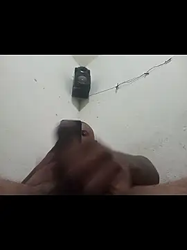 Snapshot of negrocomomisuerte chatting on November 6, 2025, 10:05 am negrocomomisuerte online show from November 6, 2025, 10:05 am