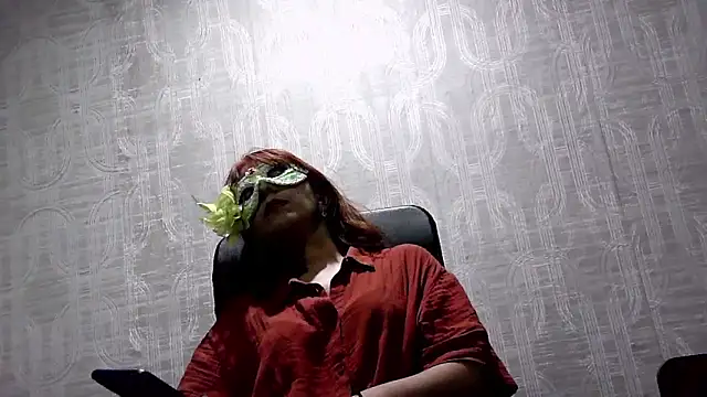 Snapshot of ___Sunny___ chatting on November 8, 2025, 3:34 pm Sunny online show from November 8, 2025, 3:34 pm