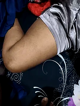 fuckgirl143143 online show from November 6, 2025, 4:46 am