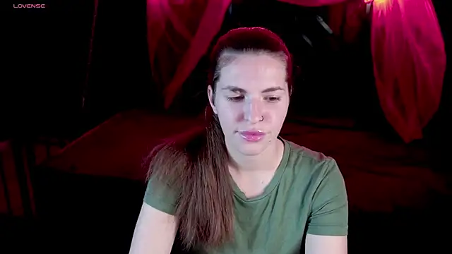 DanielaReign online show from November 4, 2025, 2:16 pm