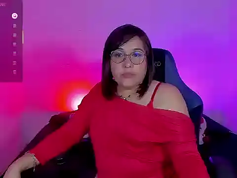 Snapshot of Charlotte_rhodes chatting on November 4, 2025, 11:53 am Charlotte rhodes online show from November 4, 2025, 11:53 am