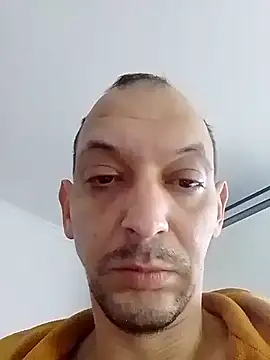 Snapshot of Yraaaar chatting on November 3, 2025, 6:14 am Yraaaar online show from November 3, 2025, 6:14 am