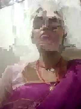 Snapshot of Jooli_cuty chatting on November 20, 2025, 5:23 pm Jooli cuty online show from November 20, 2025, 5:23 pm